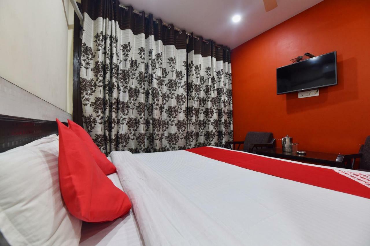 Oyo 28027 Hotel Dhruv Mandi Εξωτερικό φωτογραφία
