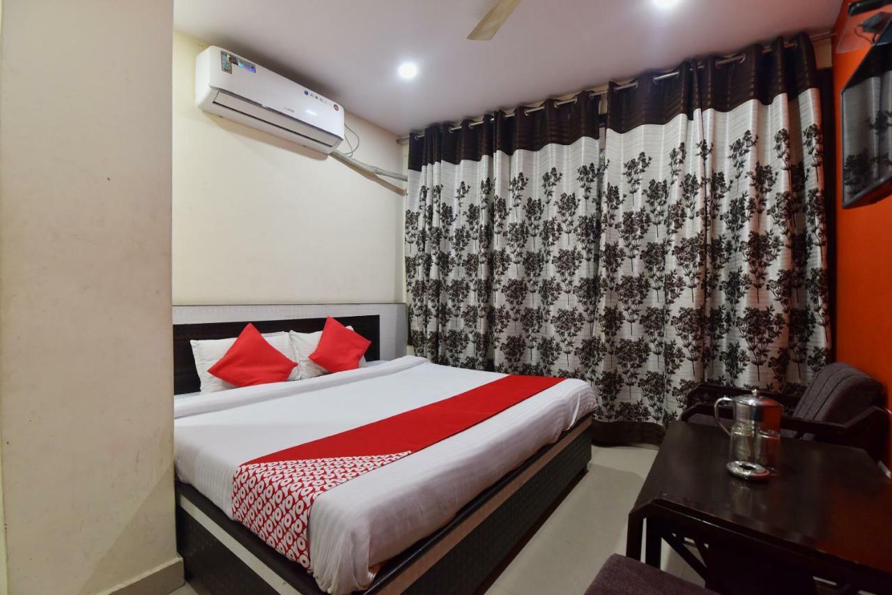 Oyo 28027 Hotel Dhruv Mandi Εξωτερικό φωτογραφία